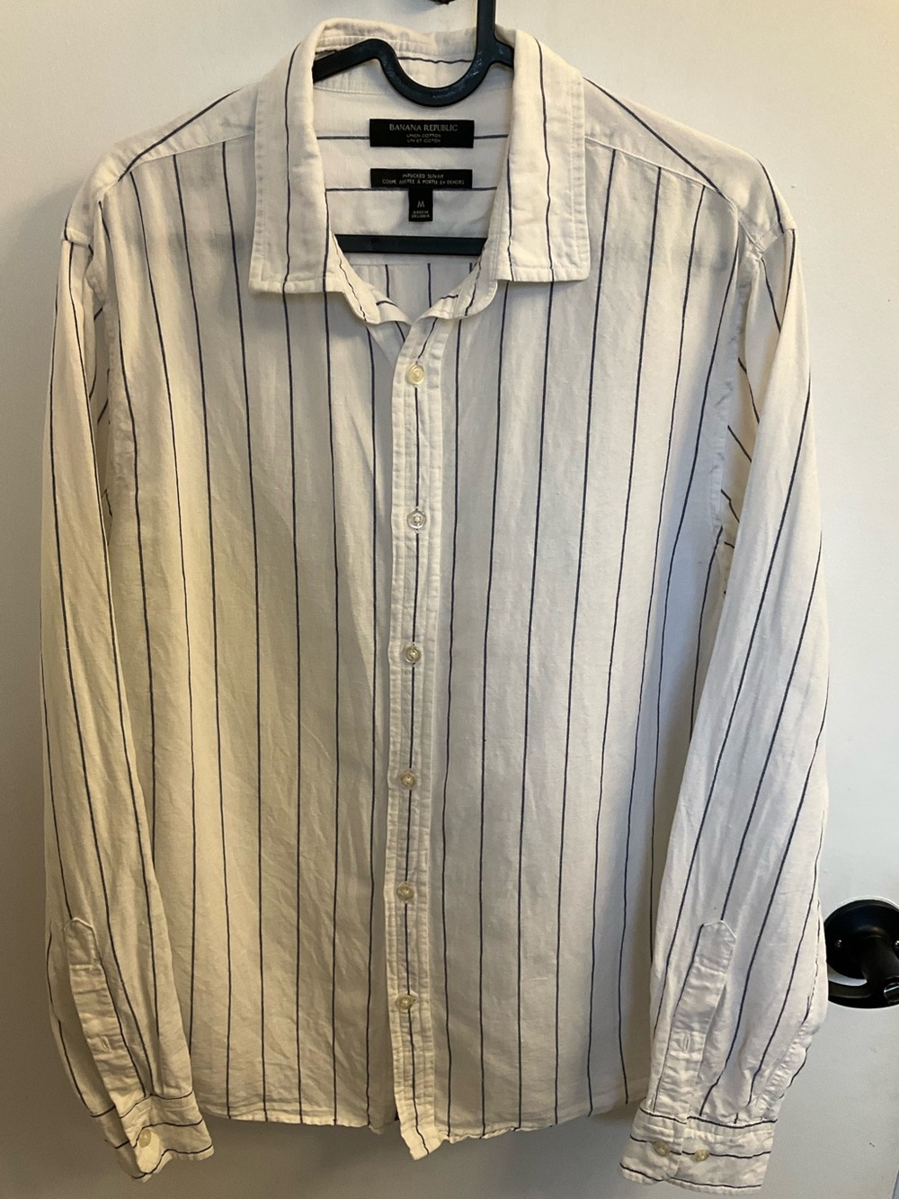 Linen-Cotton Banana Republic Men's White Long Sleeve Shirt with Navy Pinstripes